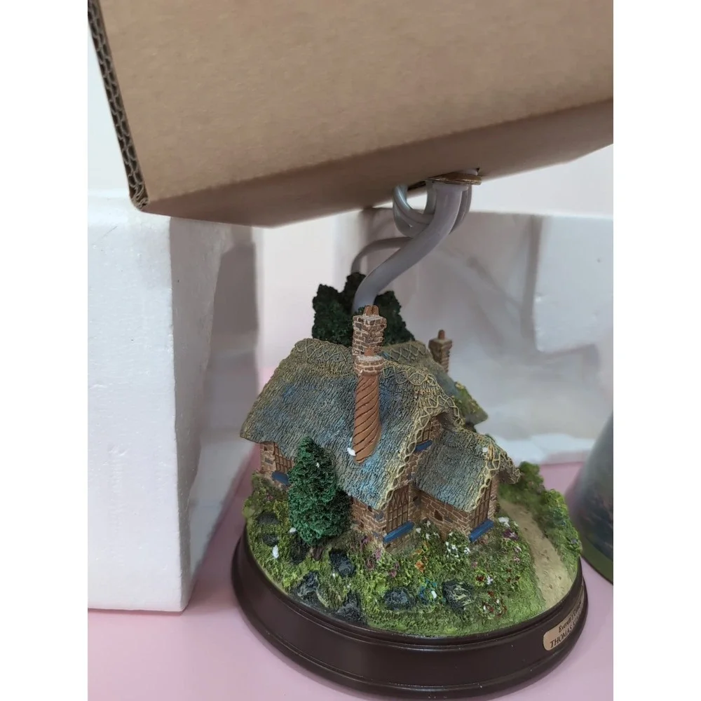 Rare New Thomas Kinkade Everett's Cottage Table House Lamp 3 Way Switch Charming